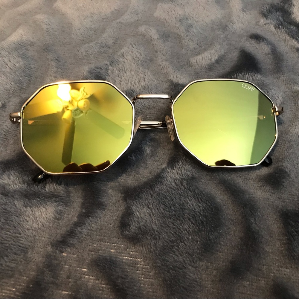 COPY - QUAY SUNGLASSES (GREAT CONDITION)